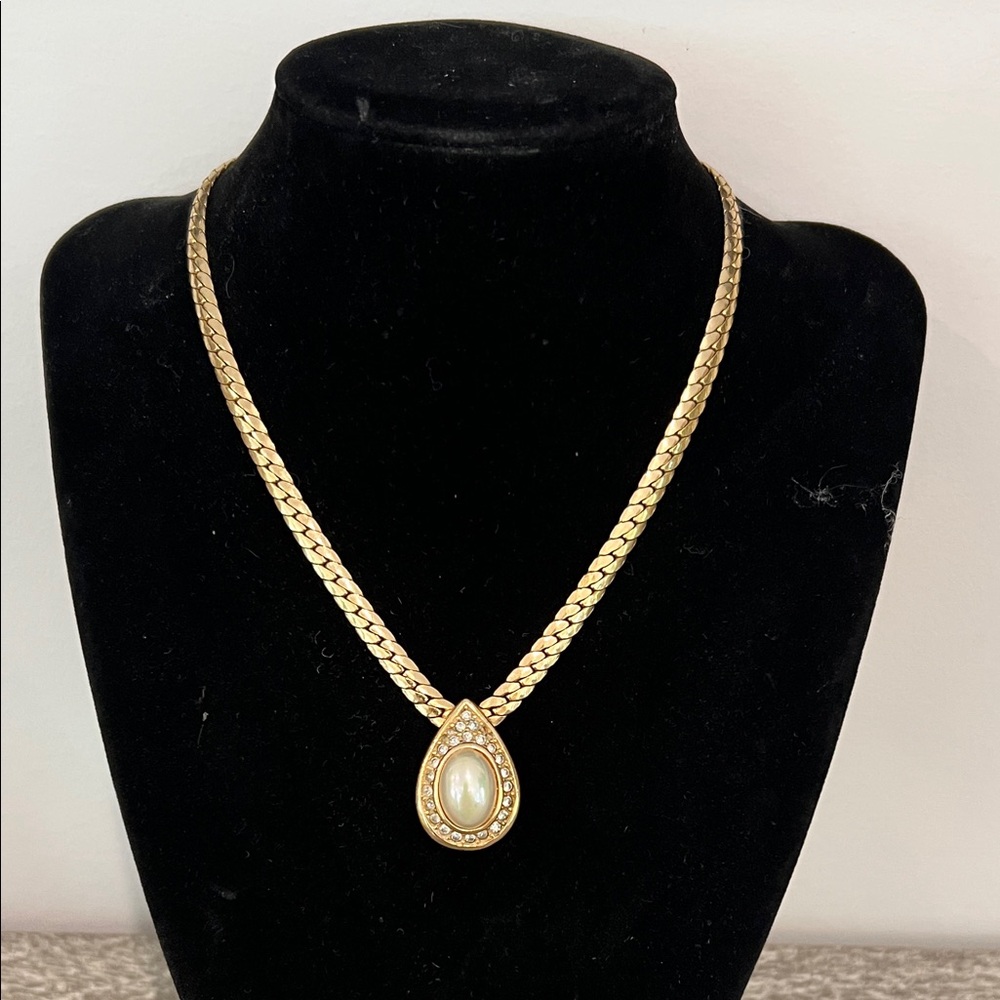 WOW Christian Dior Teardrop Necklace 1970s